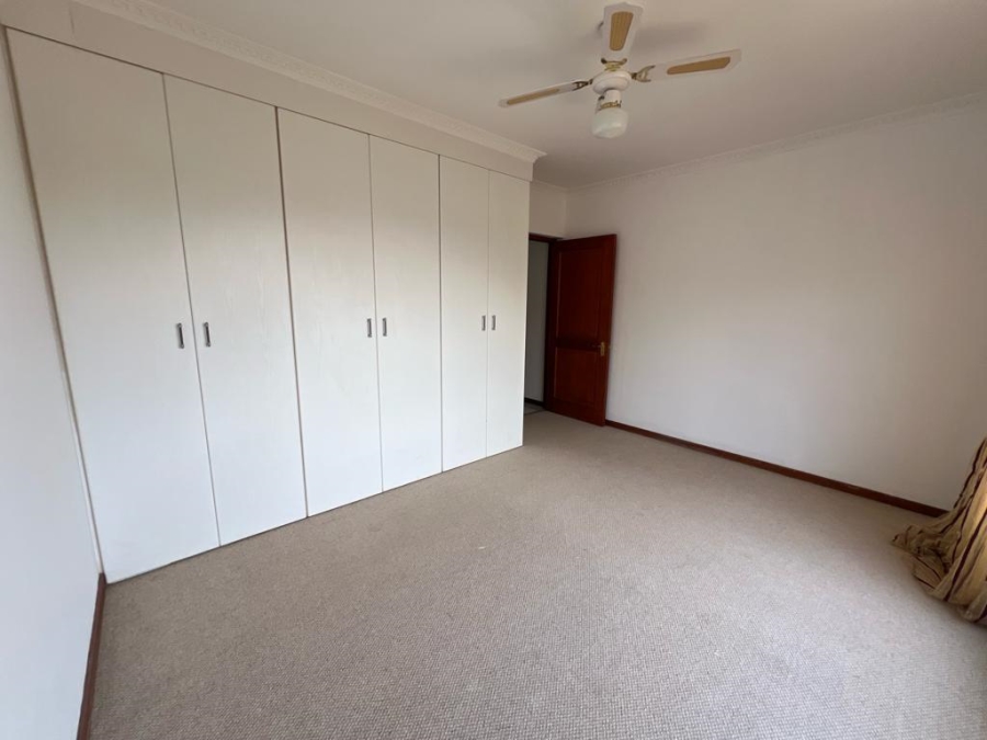 To Let 3 Bedroom Property for Rent in Kosmos Ridge North West